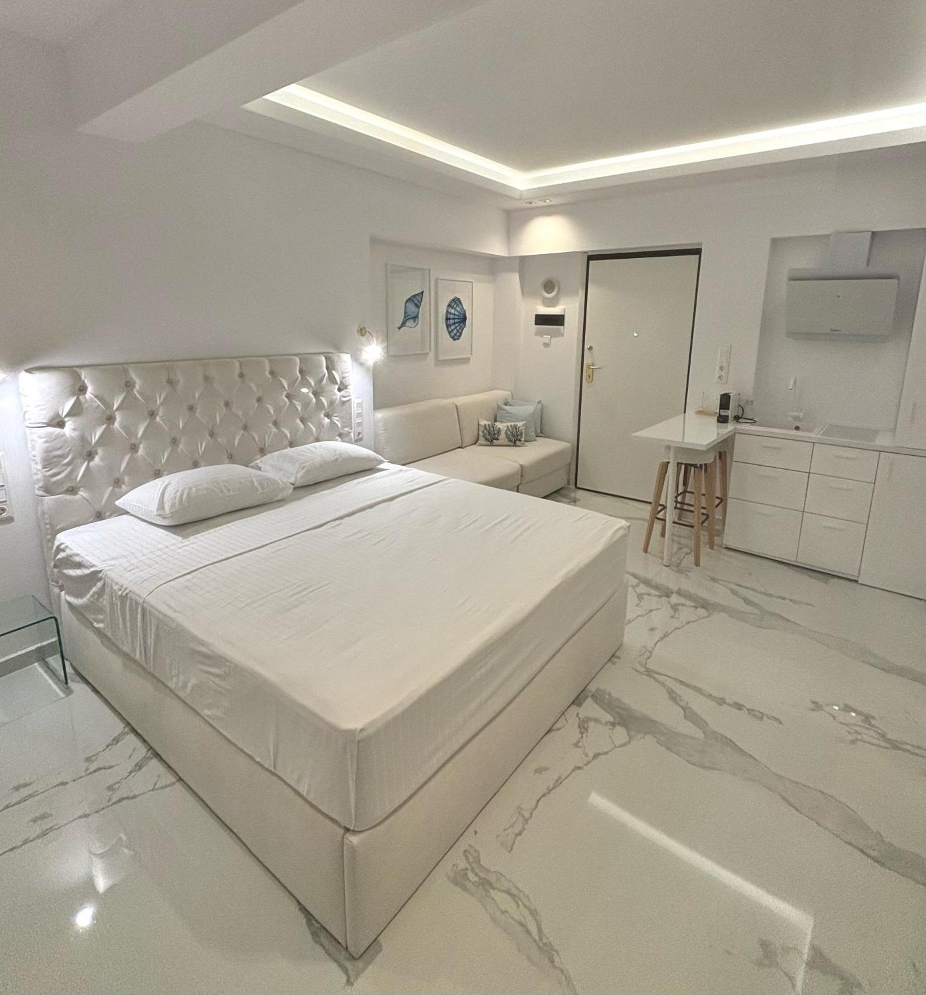 Eterna Mare Apartment Nikiti  Bagian luar foto