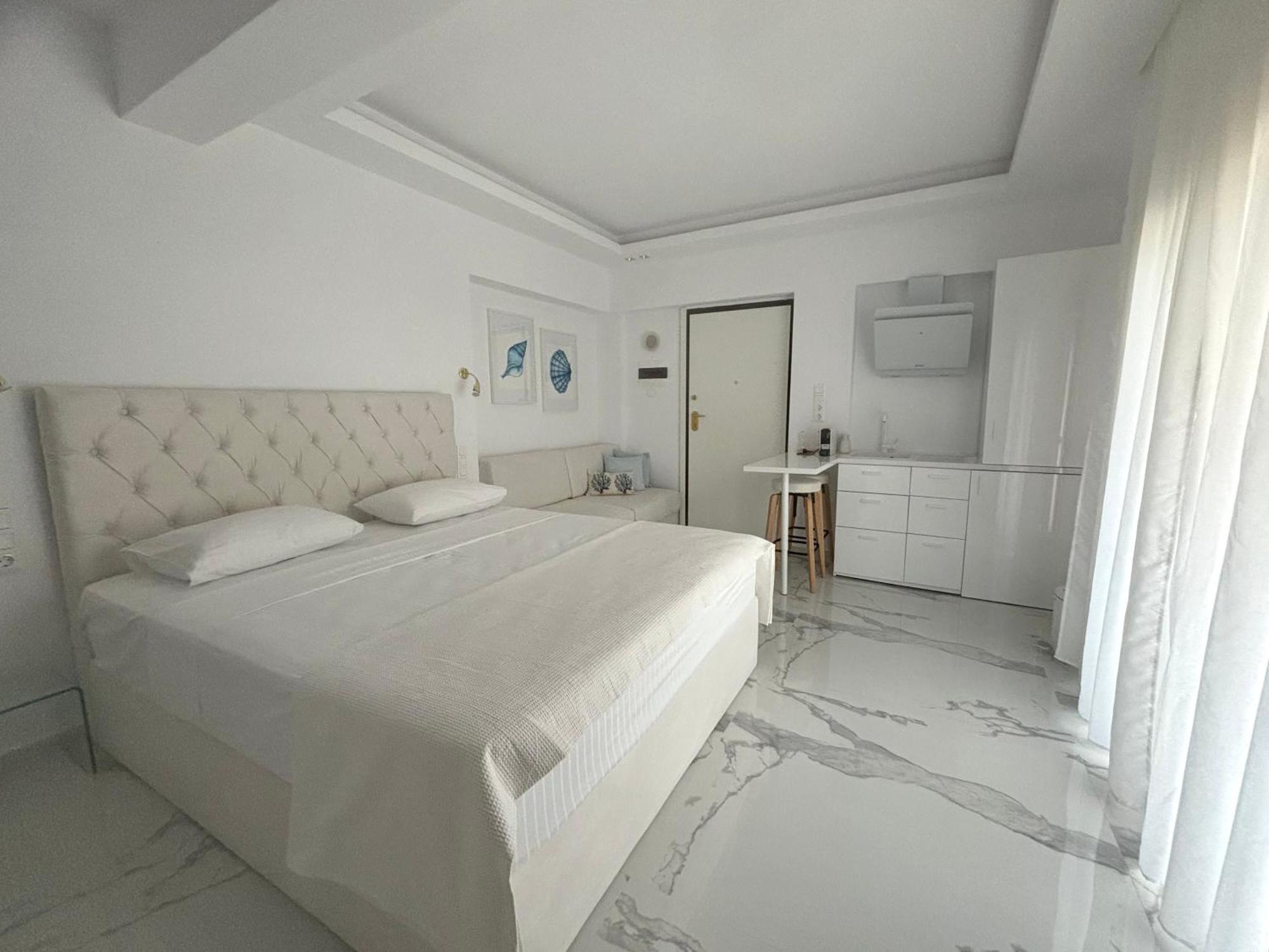 Eterna Mare Apartment Nikiti  Bagian luar foto